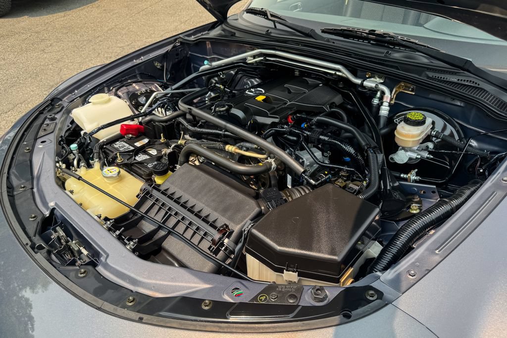 Used 2006 MAZDA MX-5 Miata Sport w/ Suspension Pkg RWD image 19