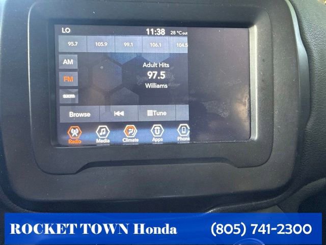 Used 2020 Jeep Renegade Latitude w/ Popular Equipment Group FWD image 13