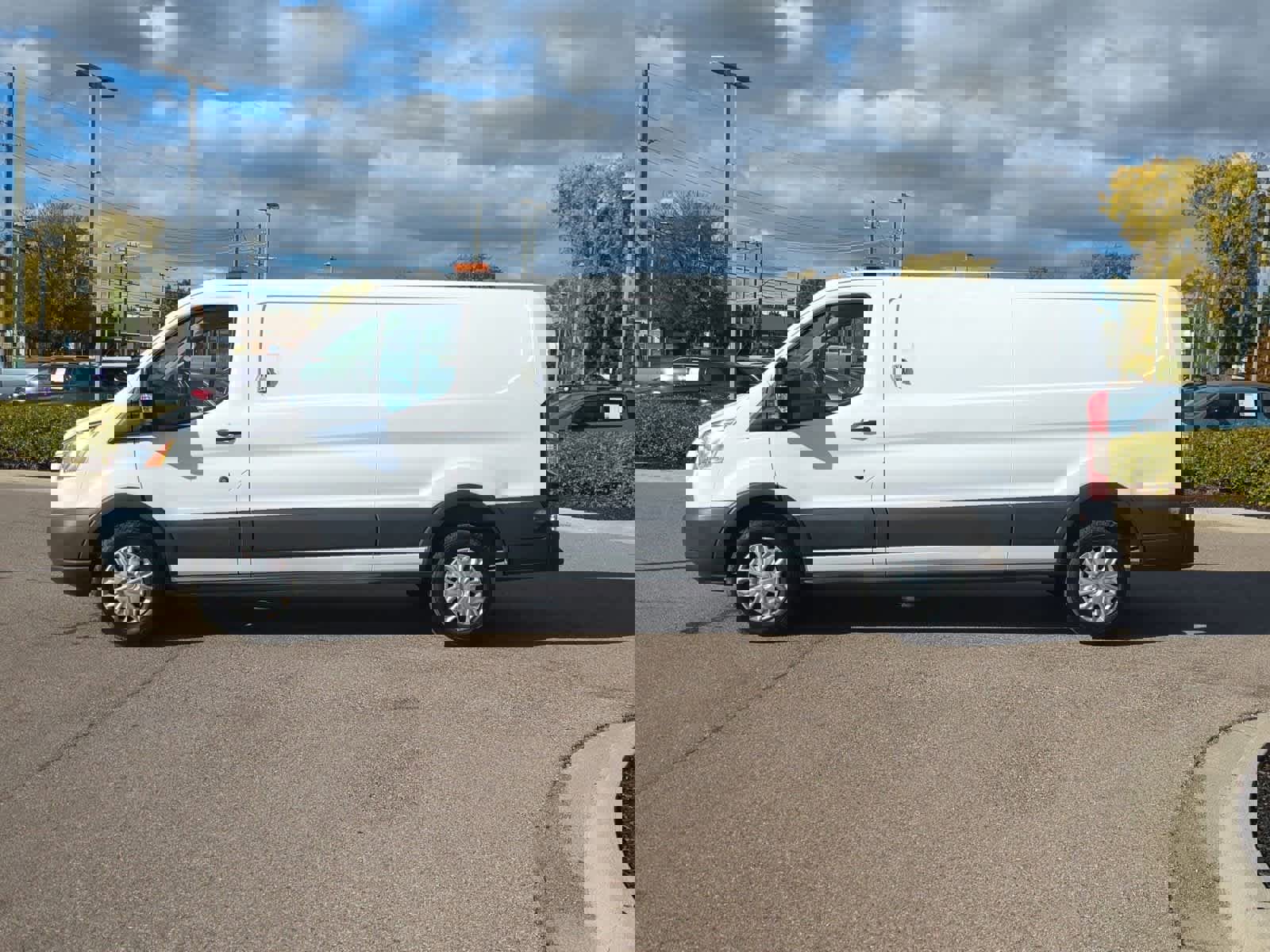 Used 2017 Ford Transit 350 148 Low Roof w/ Exterior Upgrade Package image 5