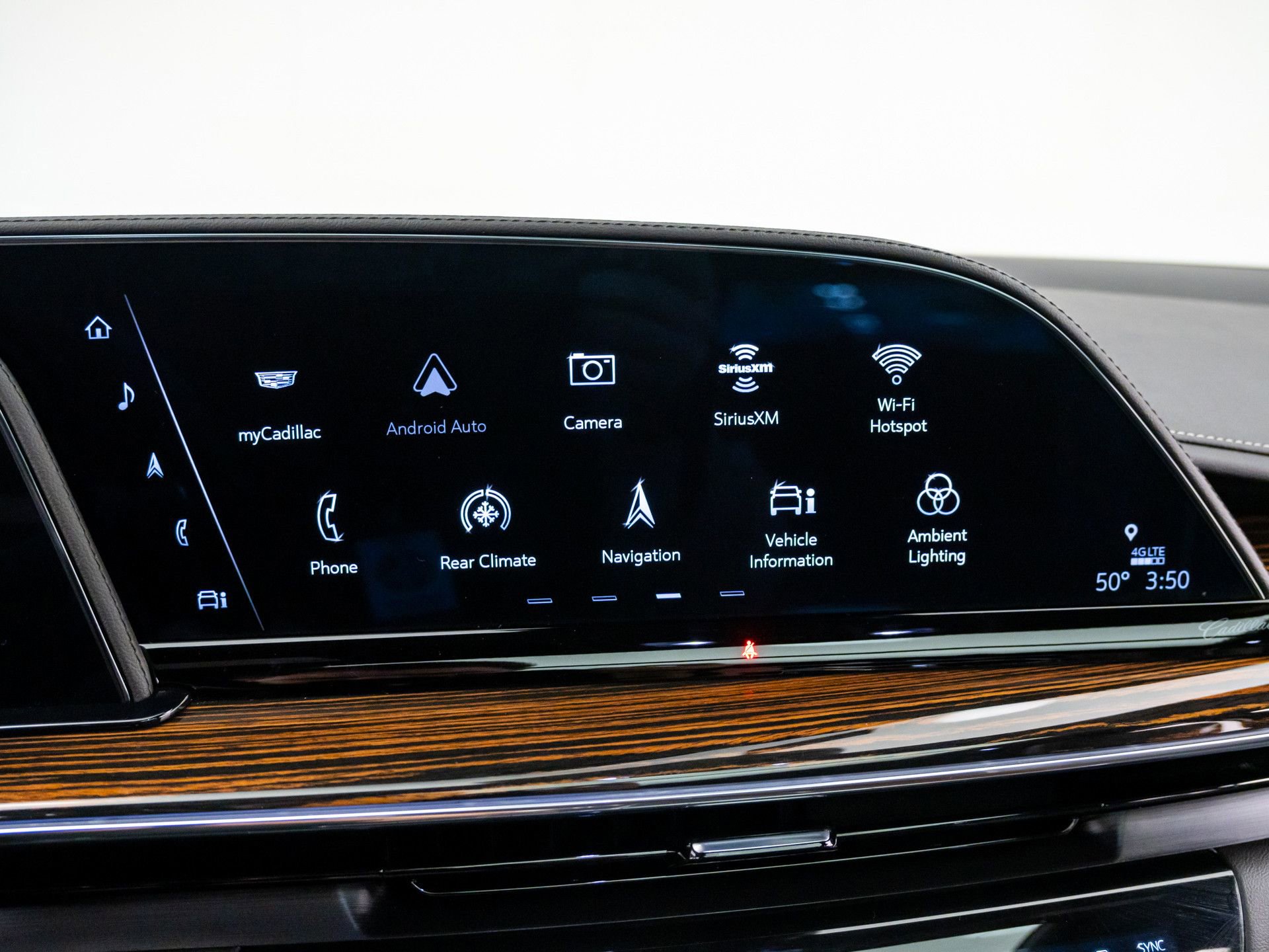 Certified 2024 Cadillac Escalade Premium Luxury AWD/4WD image 27