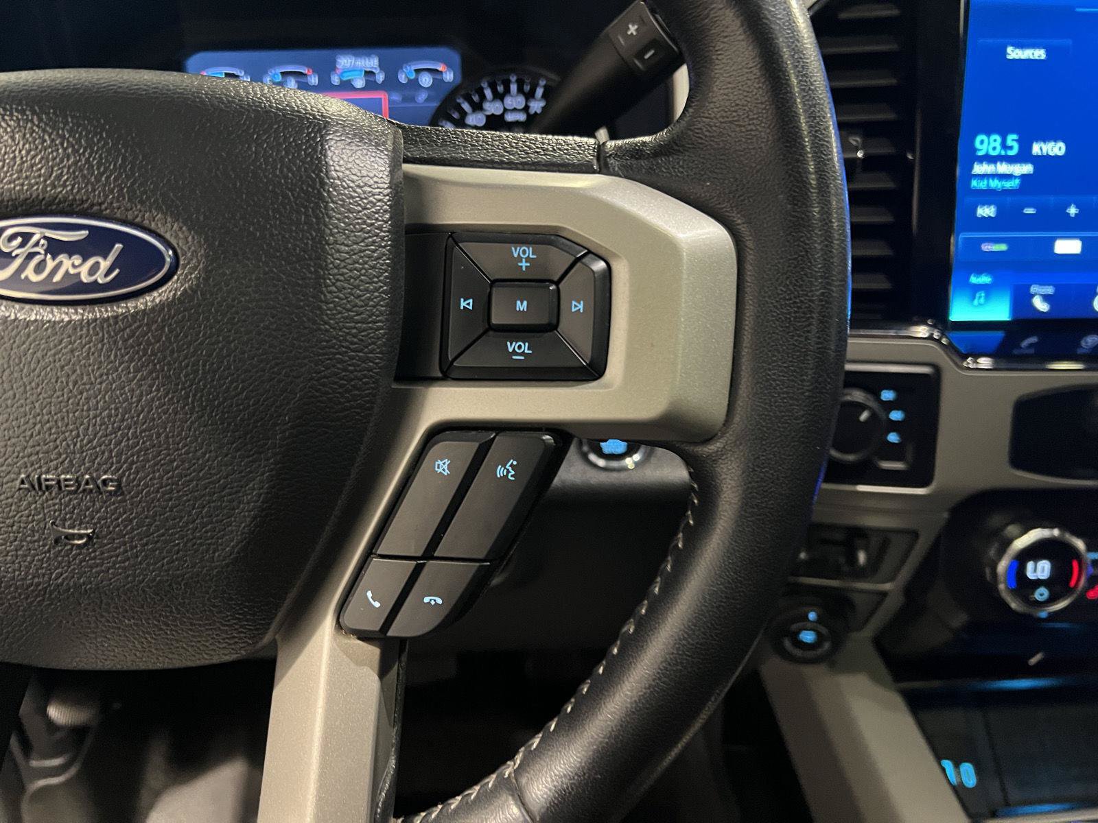 Used 2022 Ford F350 Lariat w/ Lariat Ultimate Package AWD/4WD image 15