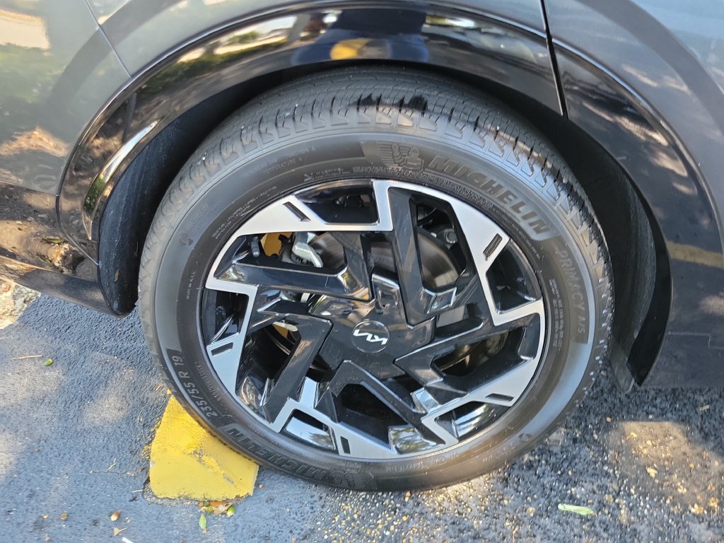 Certified 2024 Kia Sportage SX FWD image 10
