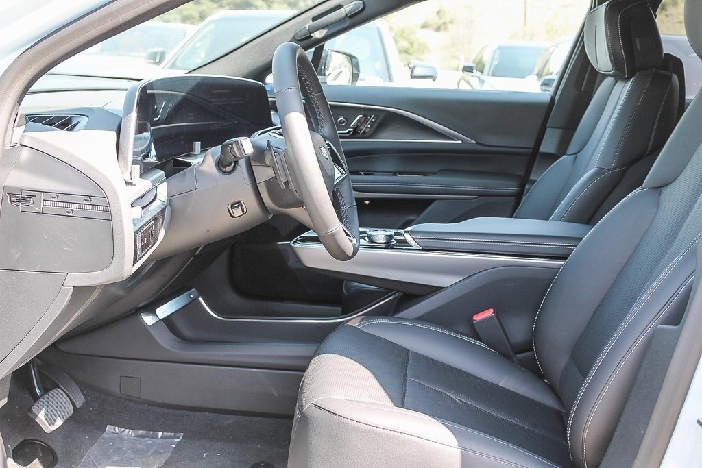 New 2025 Cadillac Lyriq Sport image 20