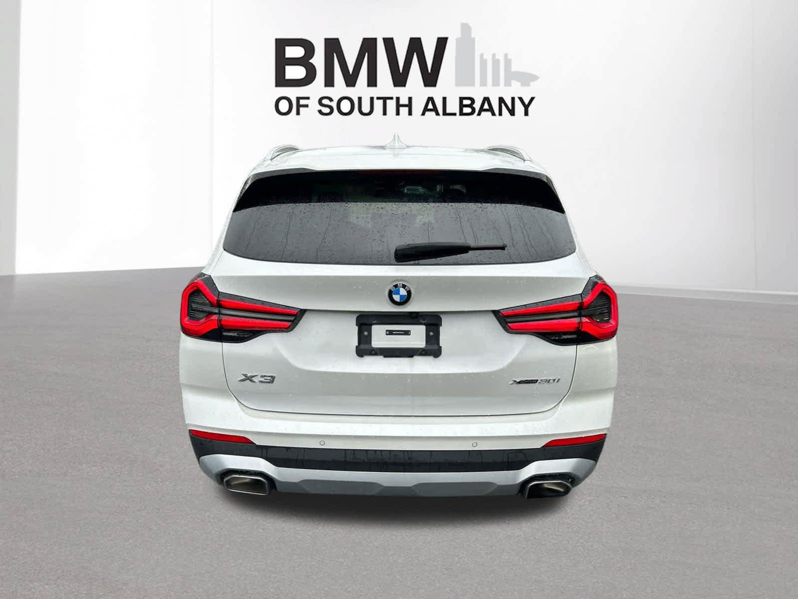Used 2023 BMW X3 xDrive30i w/ Convenience Package w/ZPA AWD/4WD image 4
