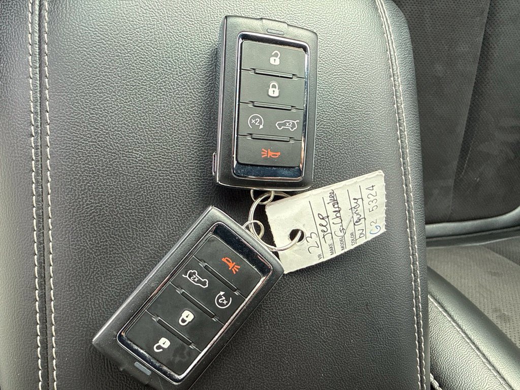 Certified 2023 Jeep Grand Cherokee Altitude RWD image 23