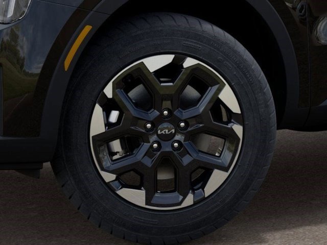 Used 2025 Kia Sorento S image 10