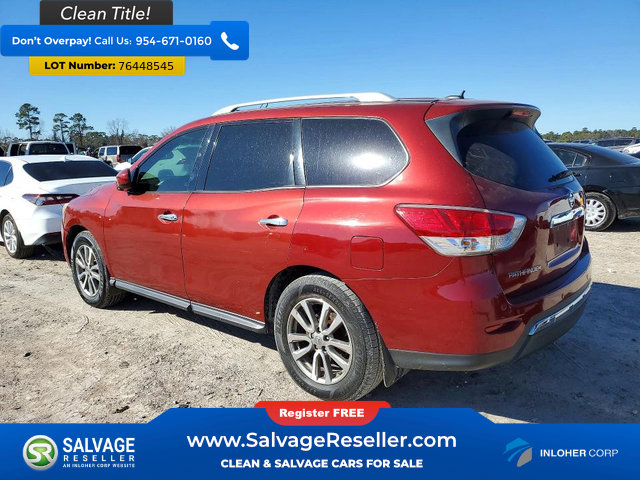 Used 2015 Nissan Pathfinder SV image 3