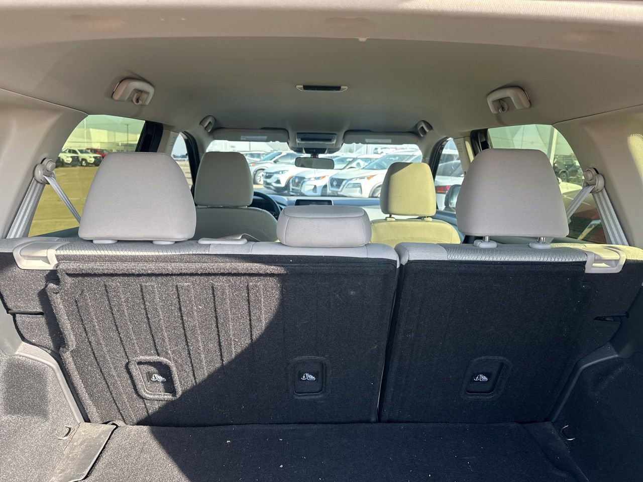 Used 2024 Nissan Rogue SV image 31