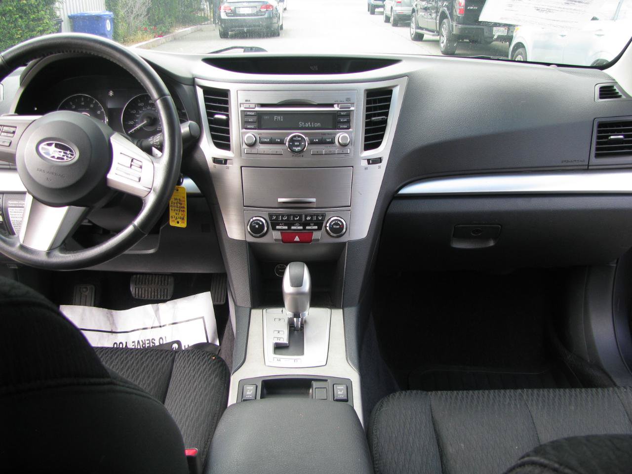 Used 2010 Subaru Outback 2.5i Premium AWD/4WD image 14