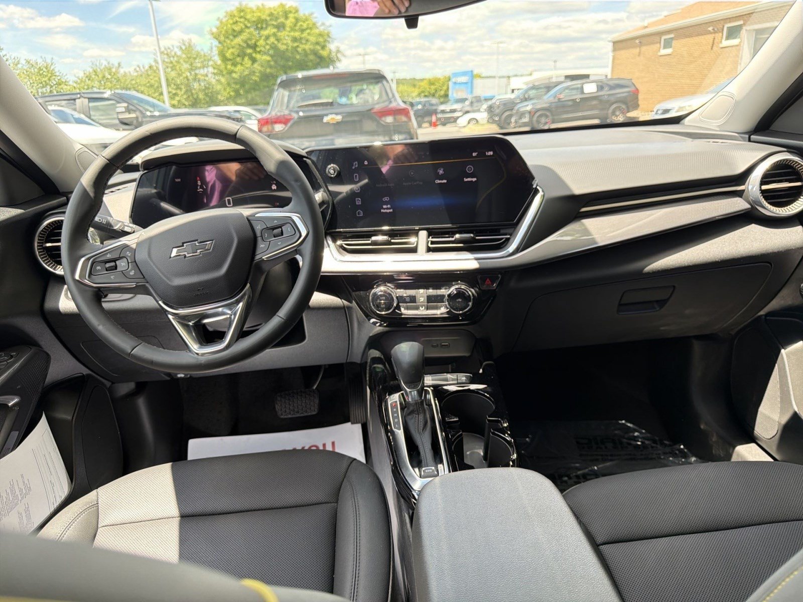 Used 2025 Chevrolet Trax ACTIV w/ Driver Confidence Package FWD image 20