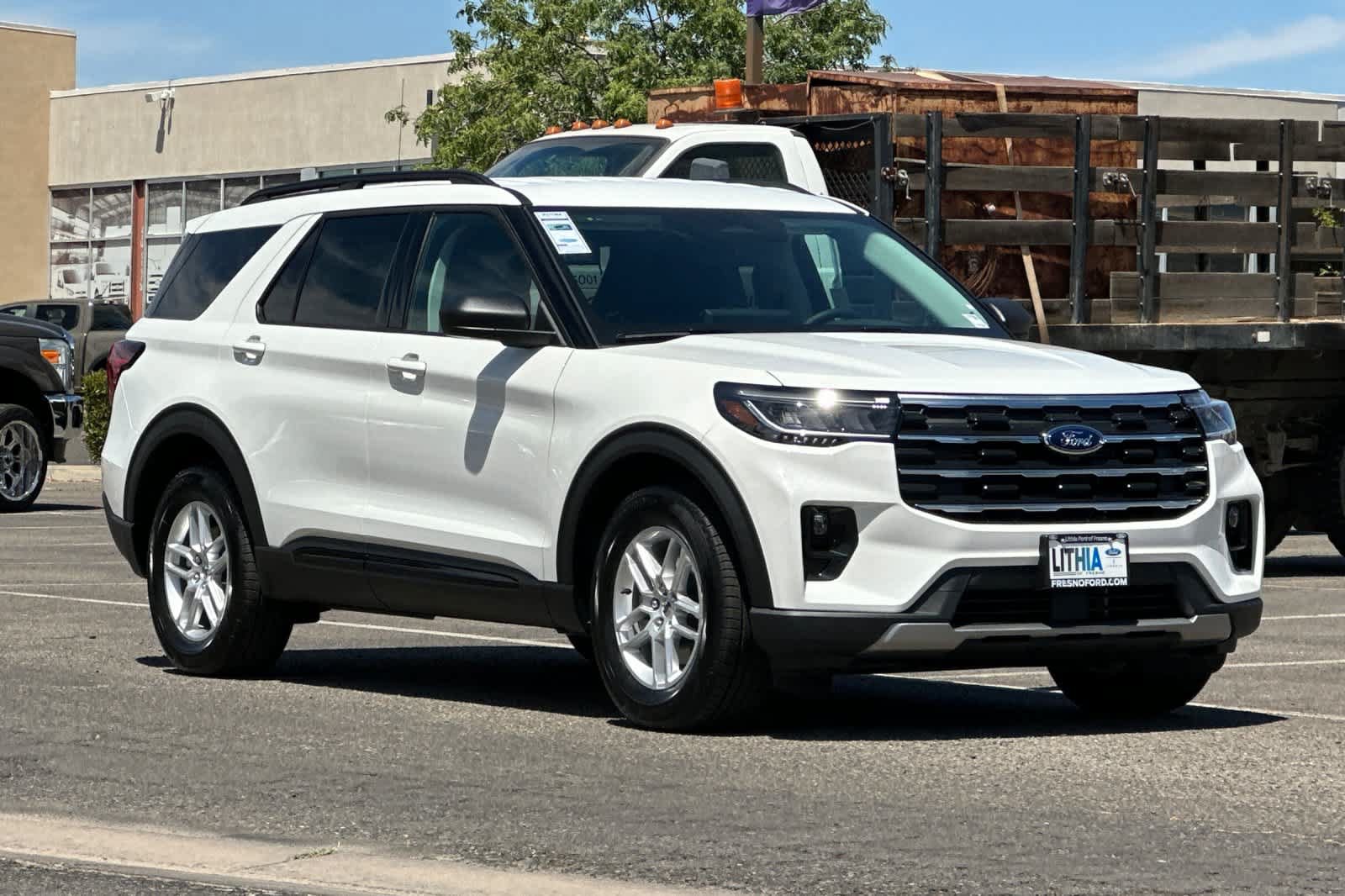 New 2026 Ford Explorer Active w/ Active Comfort Package RWD image 10