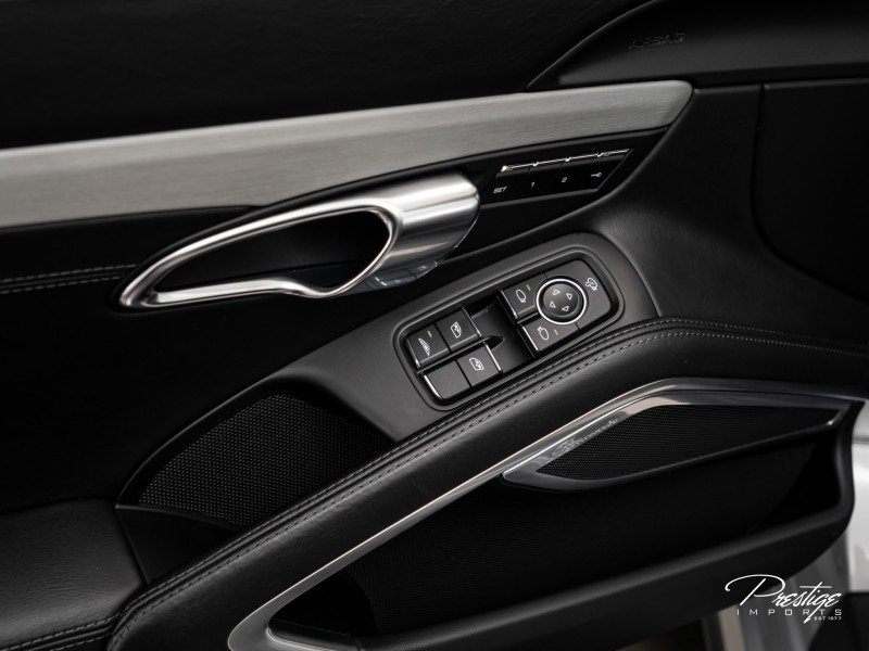 Used 2019 Porsche 911 Turbo S image 24