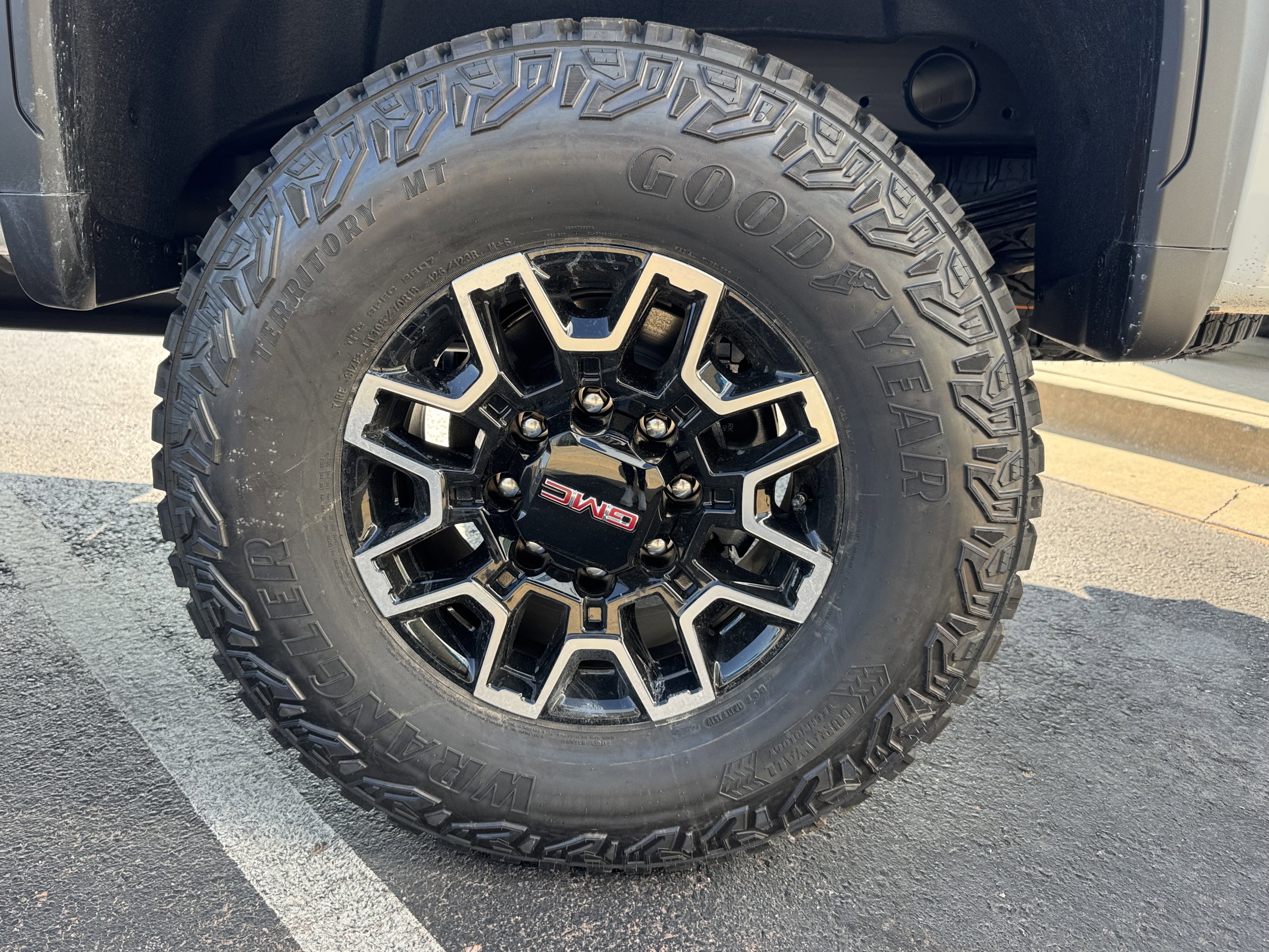 New 2026 GMC Sierra 2500 AT4X image 6