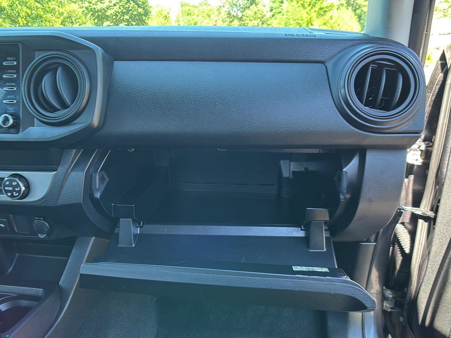 Used 2021 Toyota Tacoma SR RWD image 22
