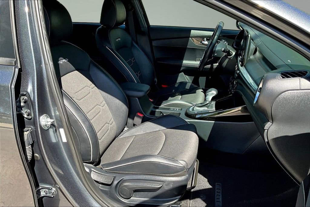 Used 2024 Kia Forte GT-Line FWD image 27