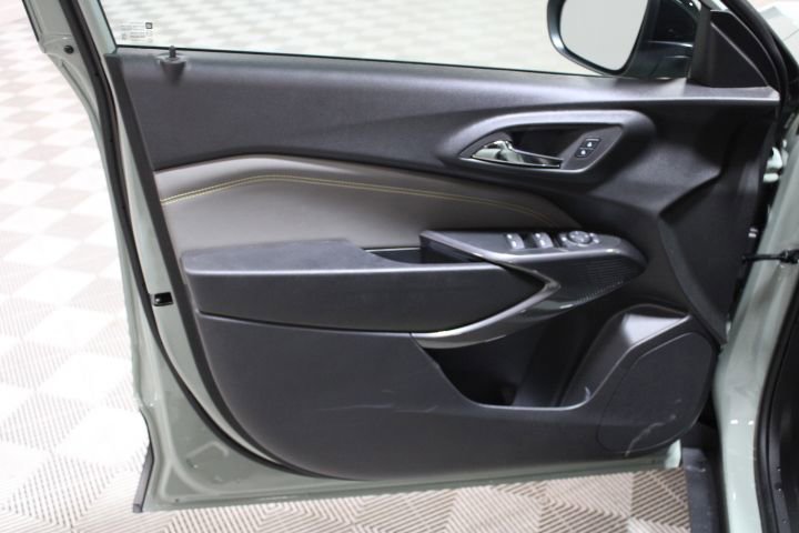 New 2026 Chevrolet Trax ACTIV w/ Driver Confidence Package FWD image 16