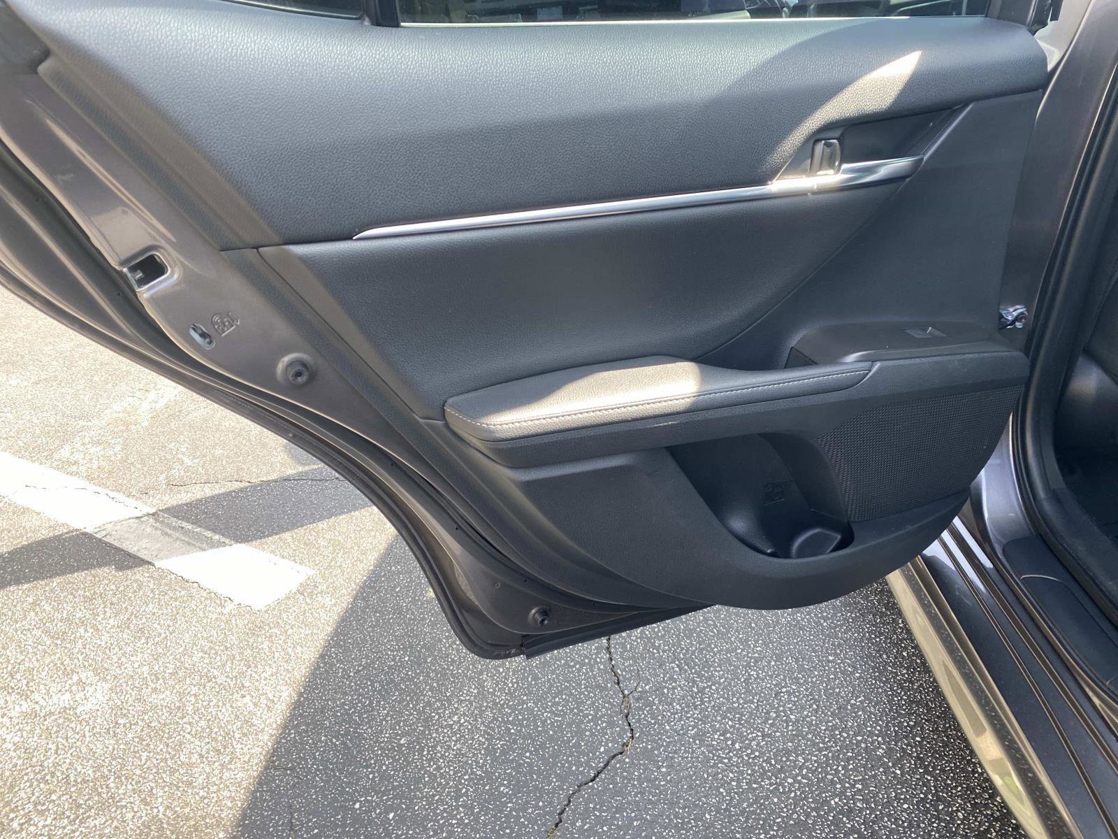 Used 2022 Toyota Camry XSE w/ Driver Assist Package image 17