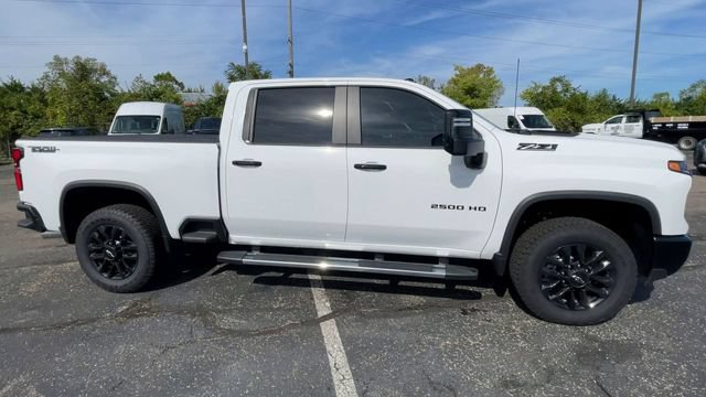 New 2026 Chevrolet Silverado 2500 LT w/ Trail Boss Package AWD/4WD image 3