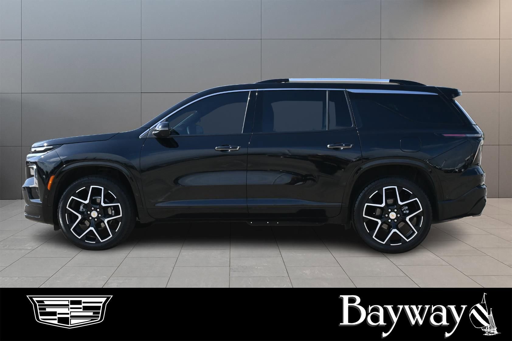 Used 2025 Chevrolet Traverse High Country FWD image 4