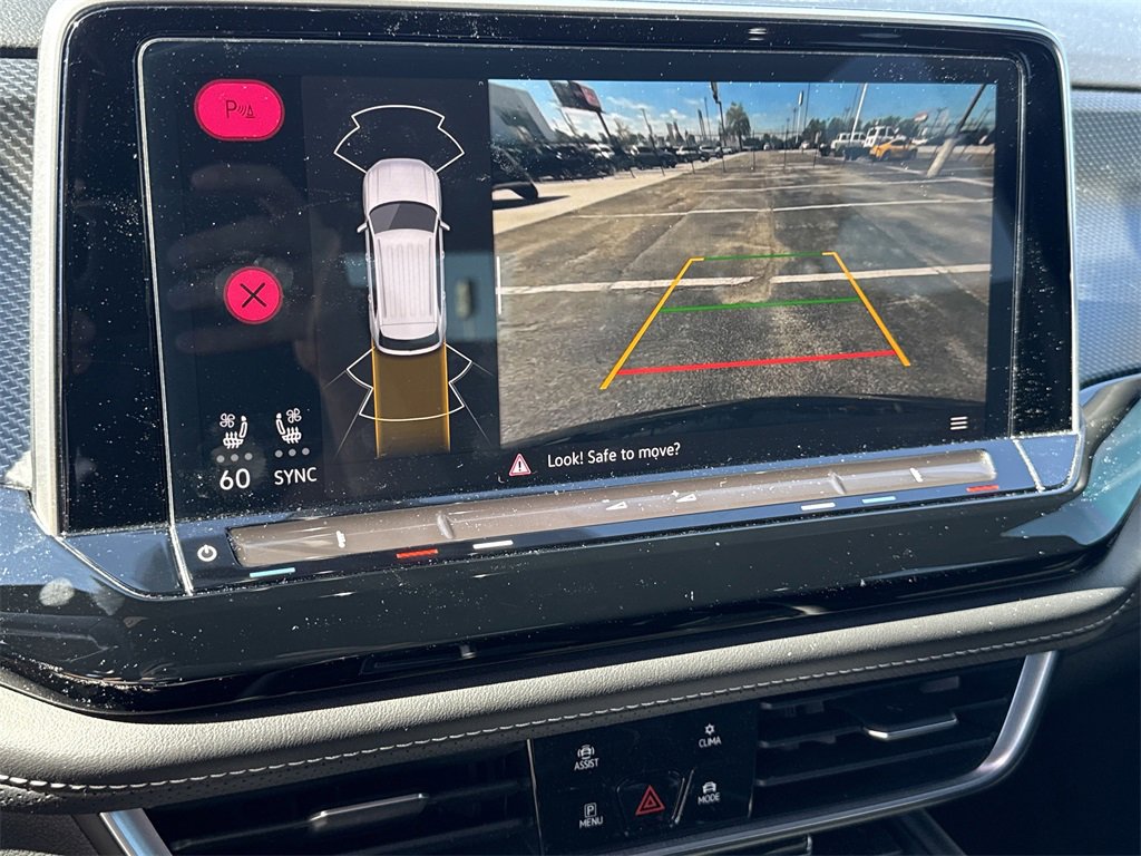 Used 2024 Volkswagen Atlas Cross Sport SEL R-Line image 21