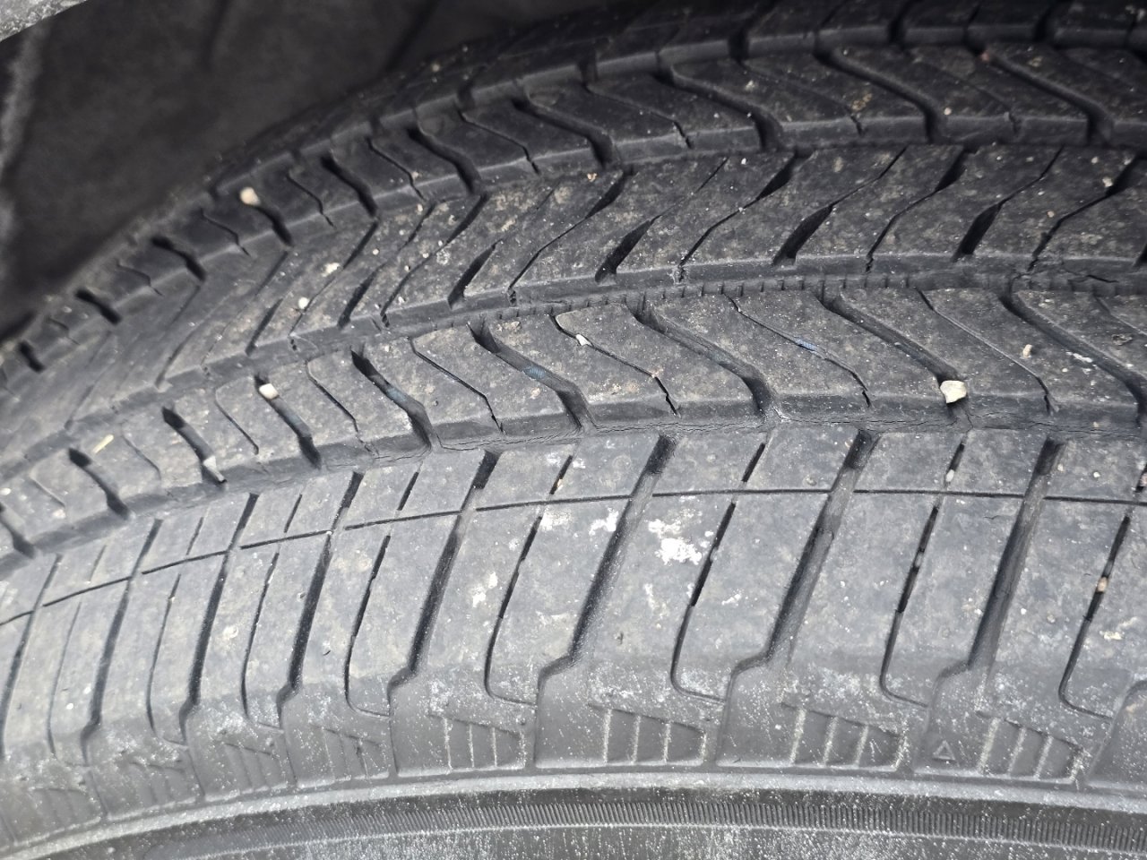 Used 2024 GMC Terrain SLE image 11