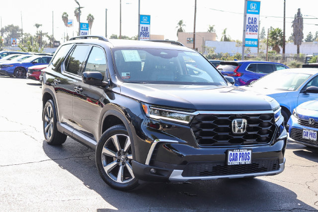 Used 2024 Honda Pilot Elite image 1