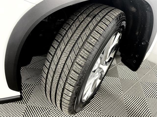 Used 2023 Toyota Highlander Limited image 24