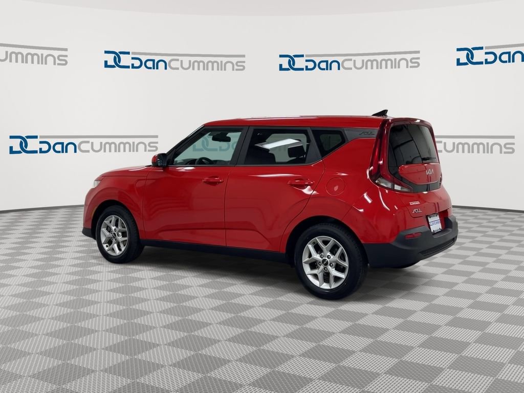 Used 2022 Kia Soul LX w/ Technology Package image 6