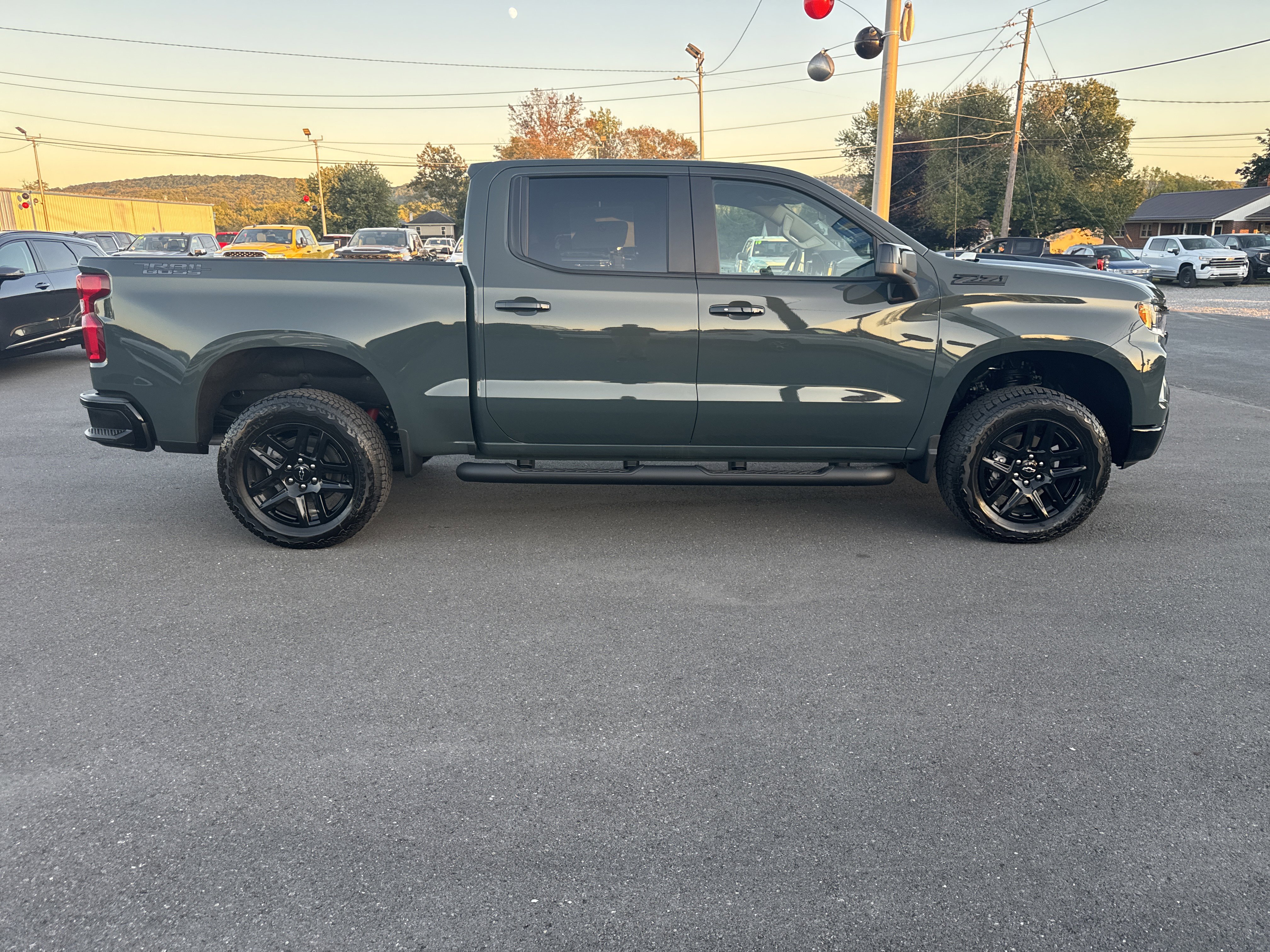 New 2026 Chevrolet Silverado 1500 LT Trail Boss w/ Dark Appearance Package image 2