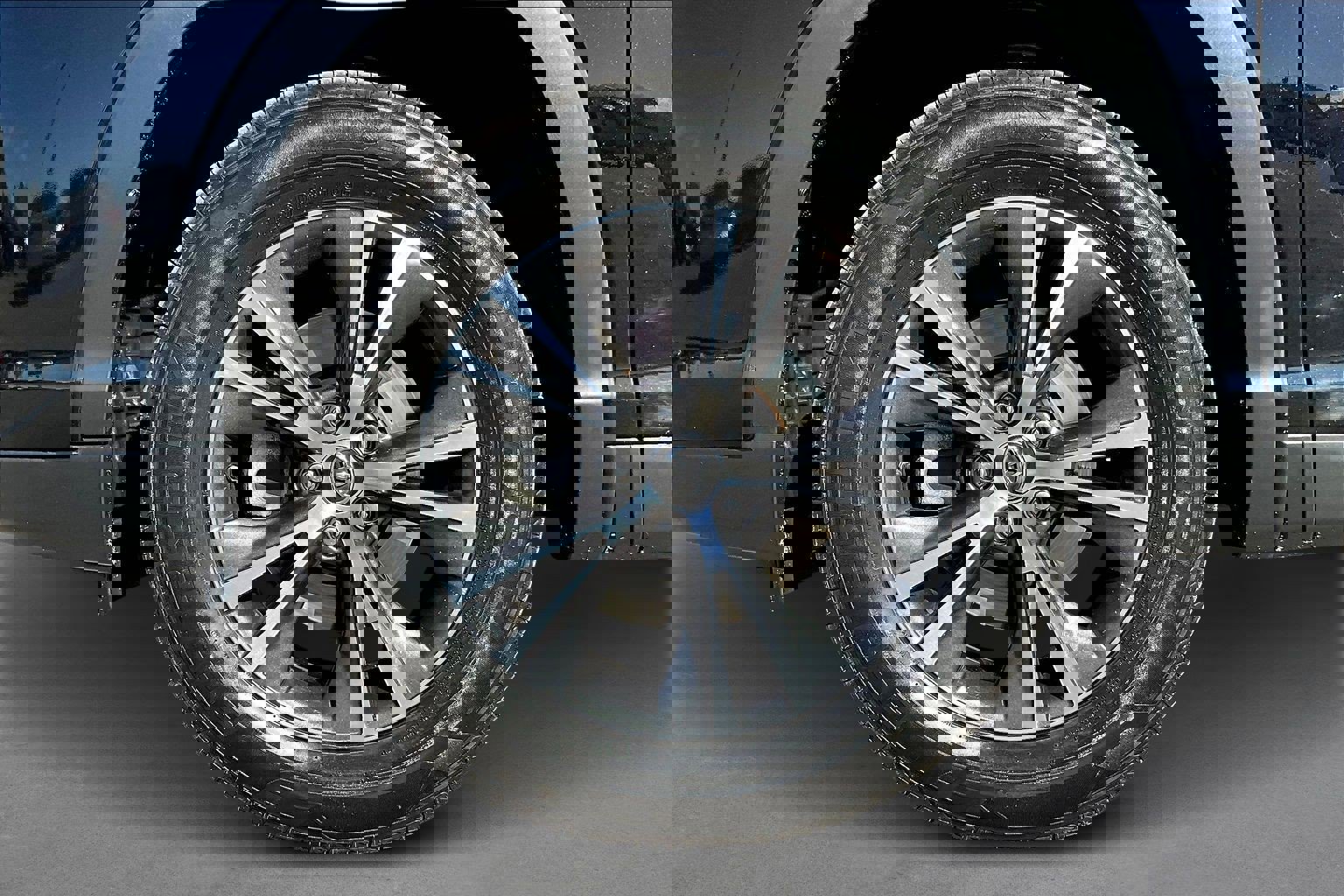 Used 2019 Toyota Highlander LE image 8