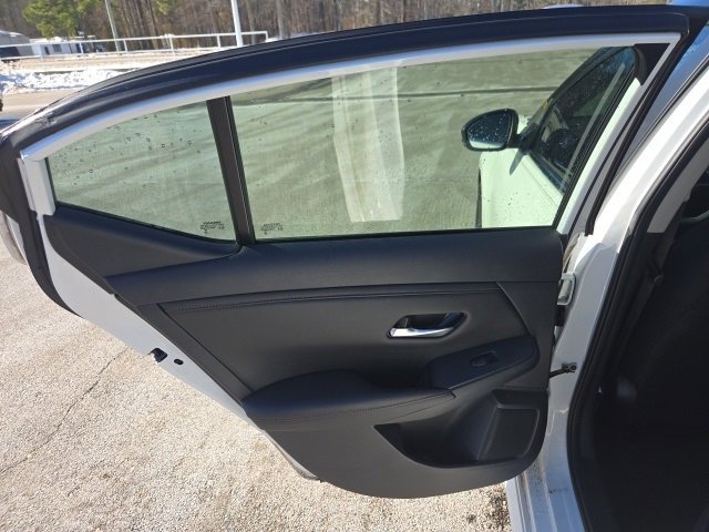 Used 2023 Nissan Sentra SR w/ Midnight Edition Package image 25