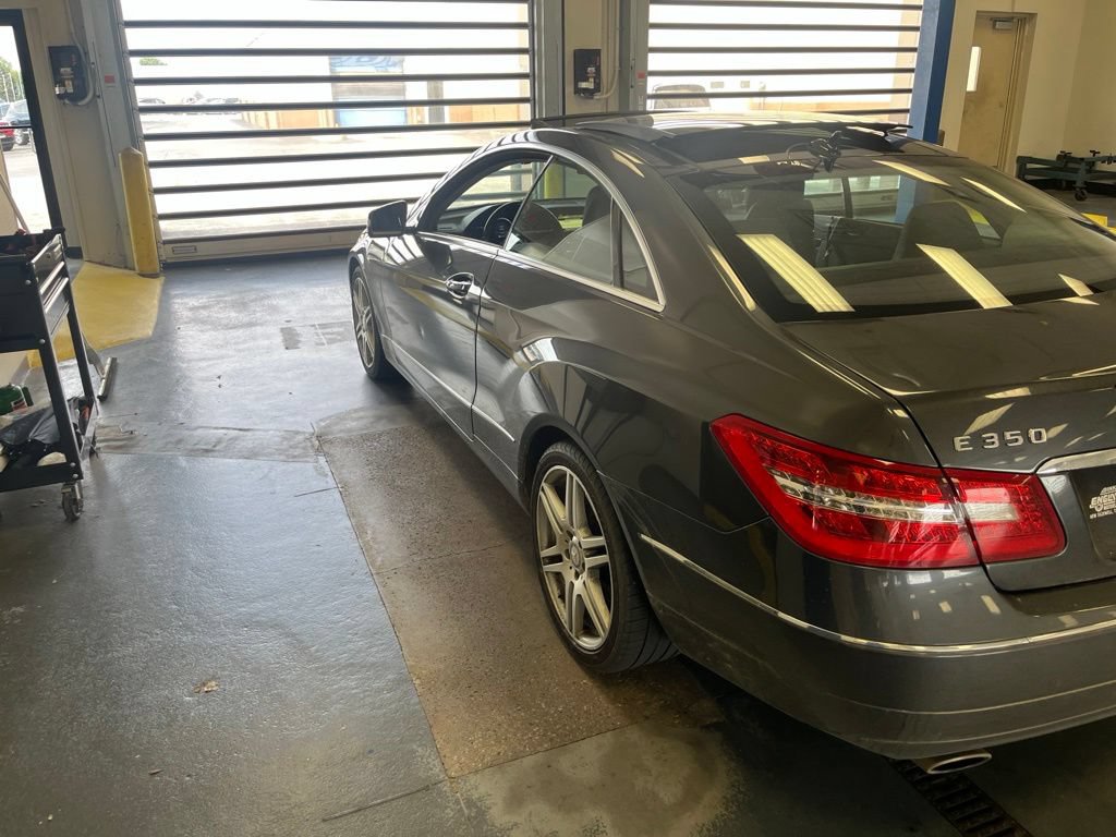 Used 2010 Mercedes-Benz E 350 Coupe image 9