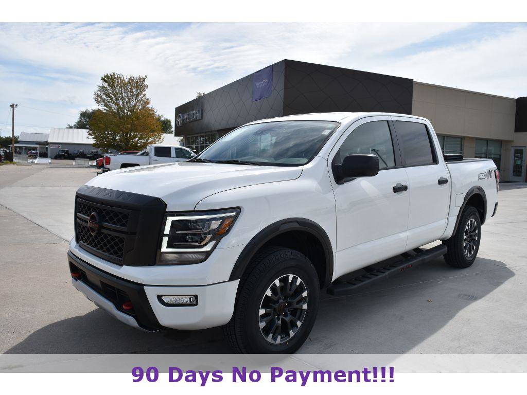 Used 2024 Nissan Titan PRO-4X image 2