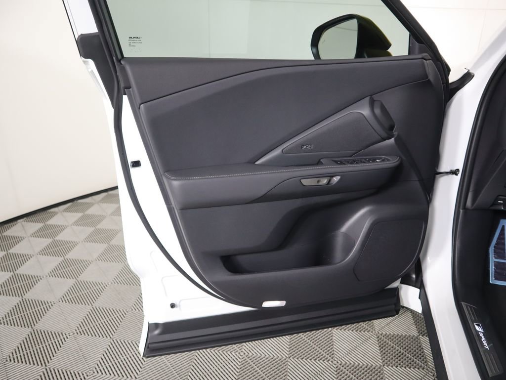 New 2026 Lexus TX 500h AWD image 25