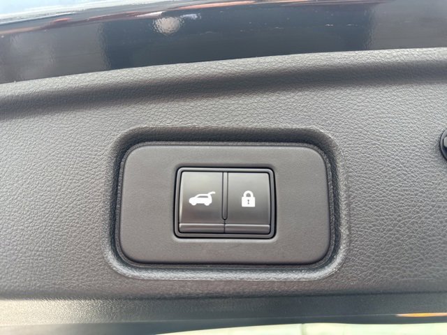 Used 2023 Nissan Pathfinder SL image 6