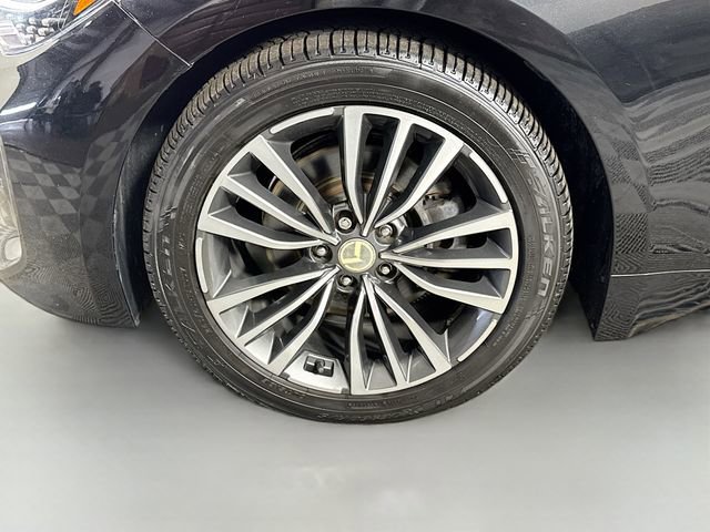 Used 2018 Kia Stinger Premium image 4