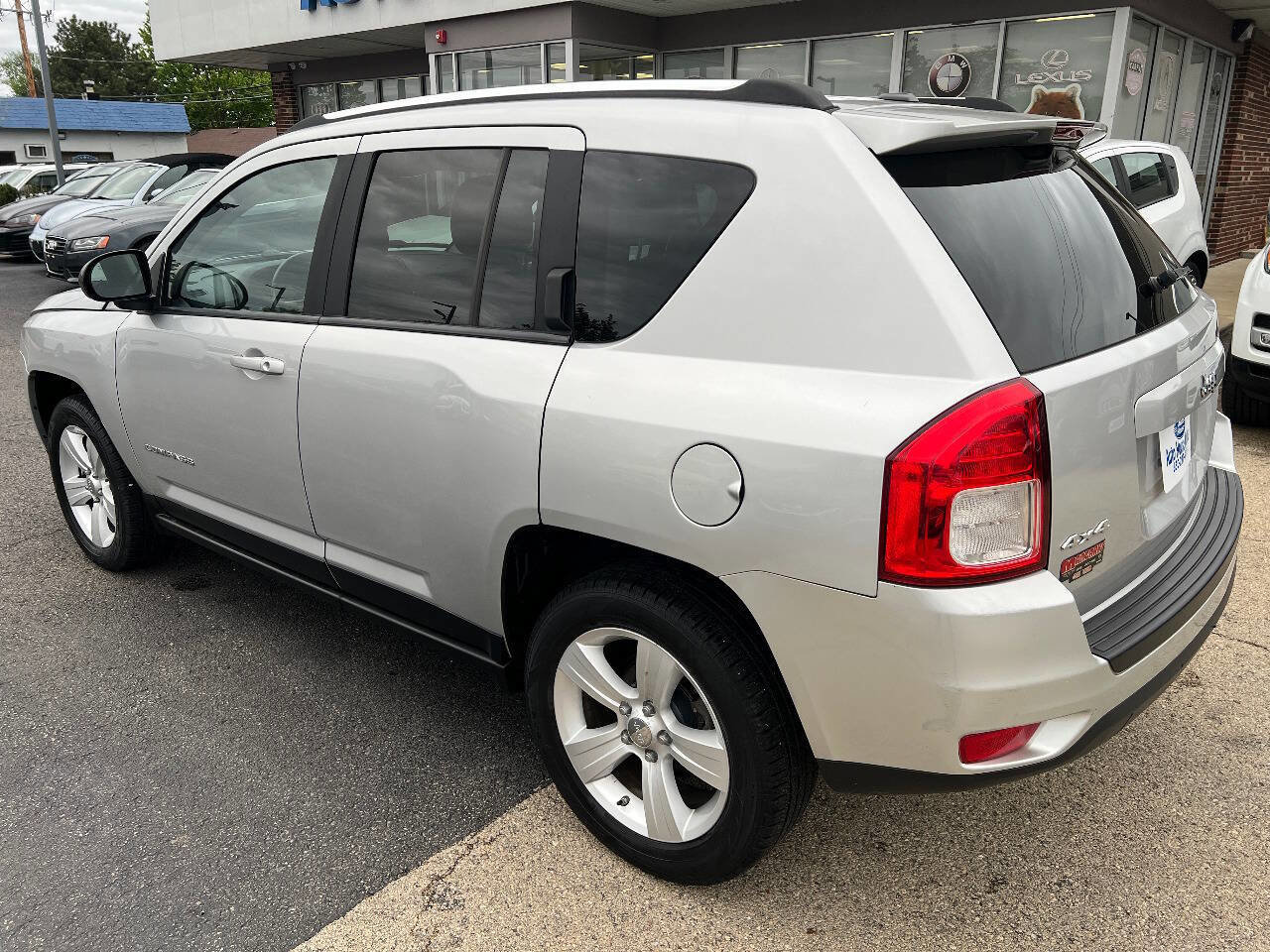 Used 2011 Jeep Compass Latitude AWD/4WD image 12