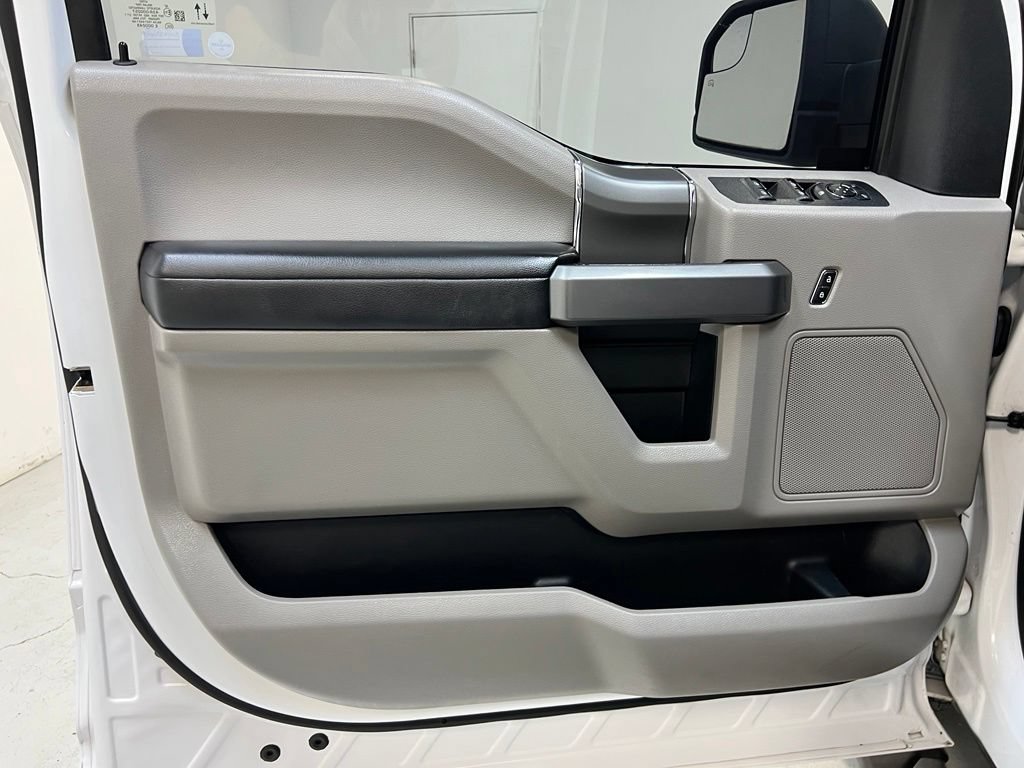 Used 2020 Ford F150 XLT w/ Equipment Group 302A Luxury AWD/4WD image 14
