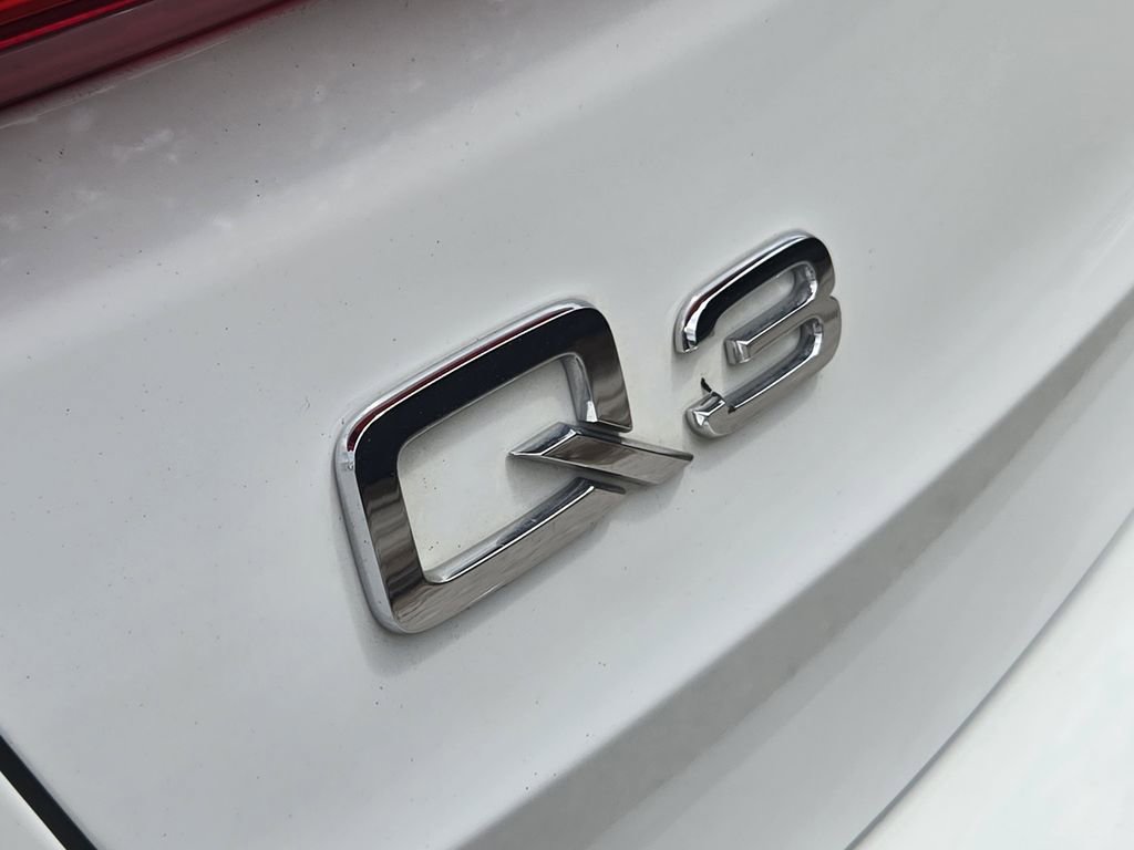 Certified 2024 Audi Q3 2.0T Premium image 15