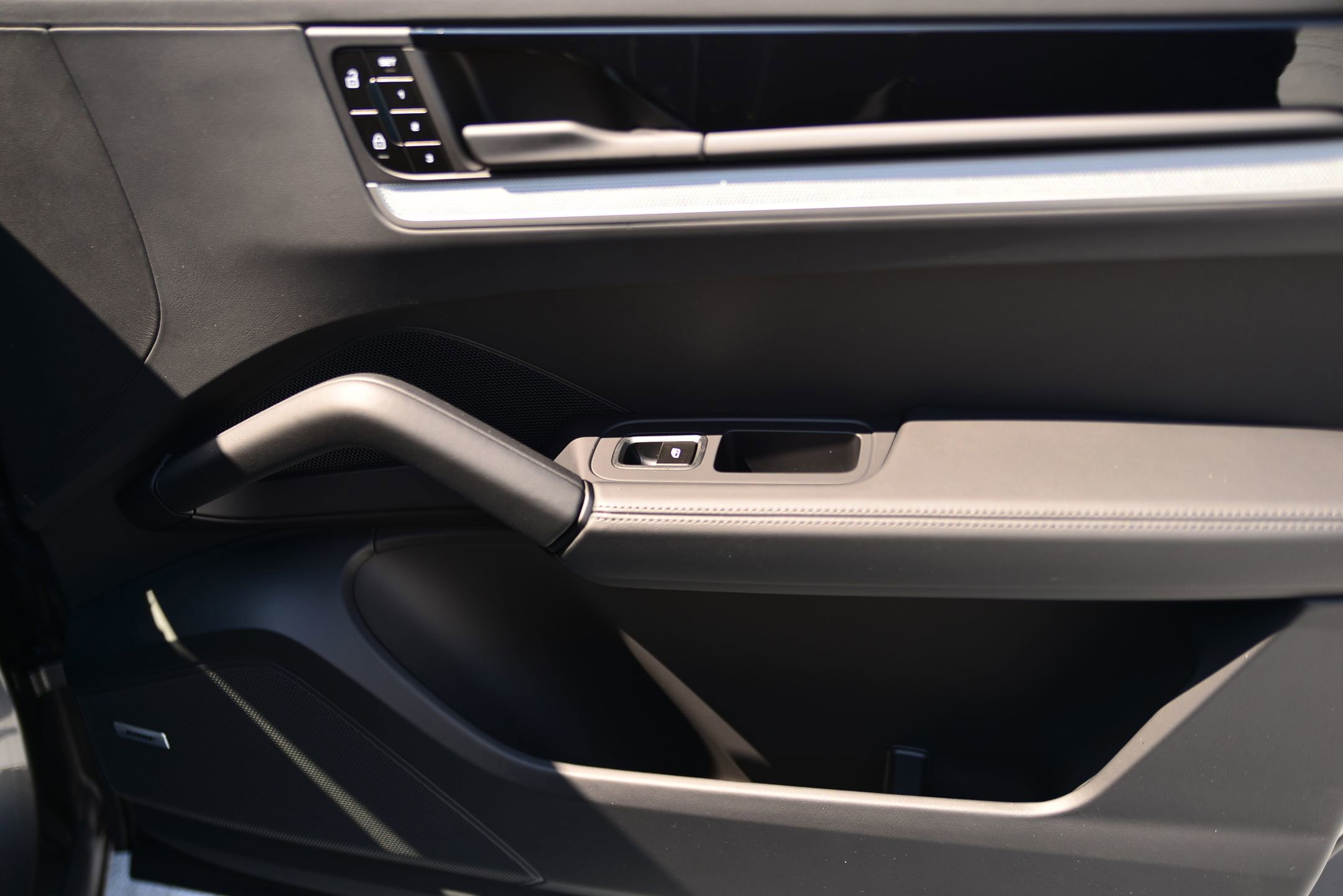 Used 2026 Porsche Cayenne S image 12