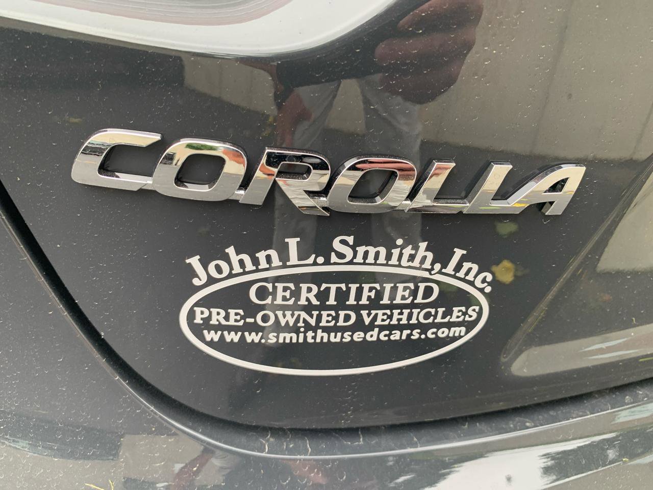 Used 2025 Toyota Corolla LE w/ LE Premium Package FWD image 28