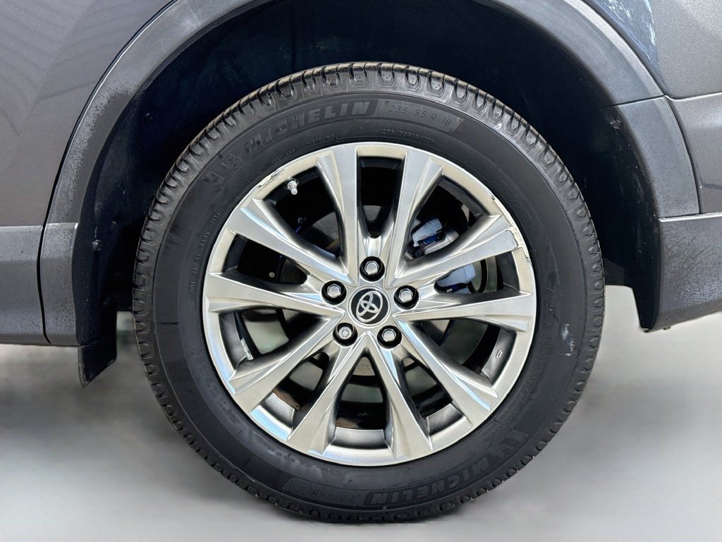 Used 2016 Toyota RAV4 Limited FWD image 36