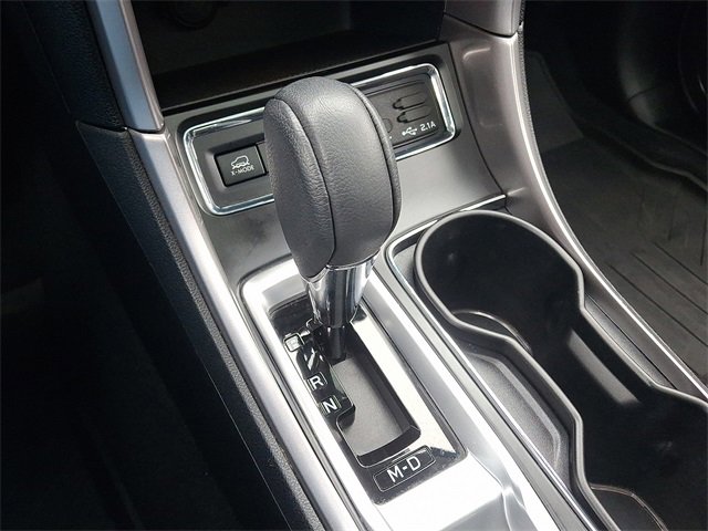 Used 2022 Subaru Ascent Limited w/ Technology Package image 16