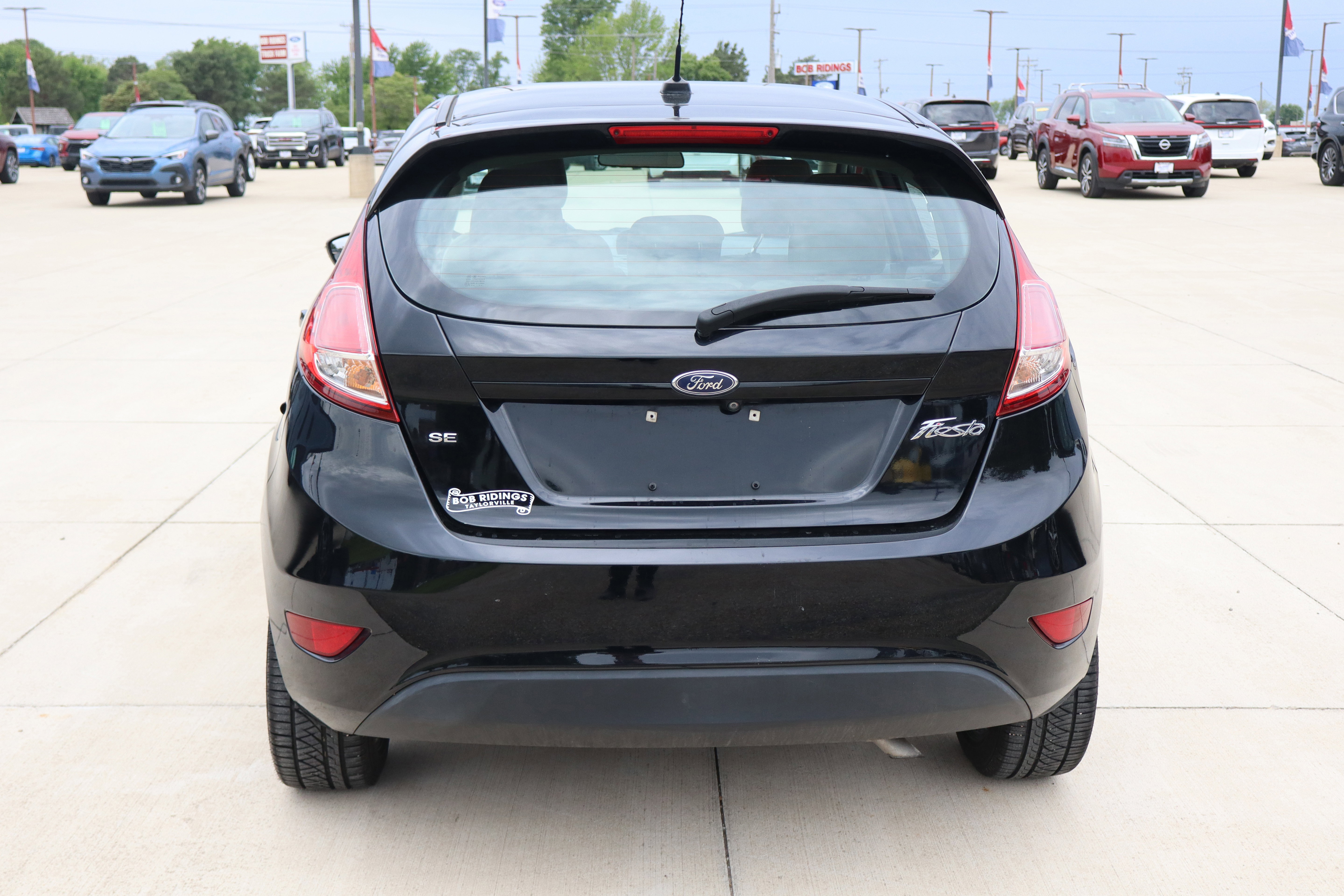 Used 2018 Ford Fiesta SE w/ Cold Weather Package FWD image 6