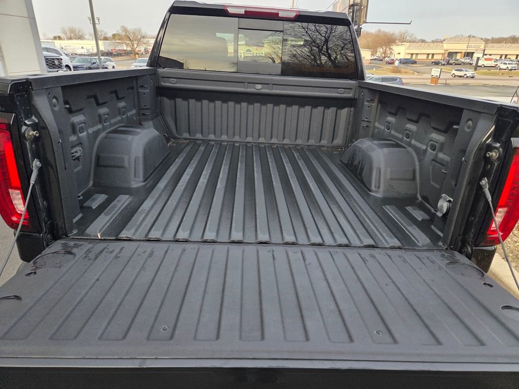 Used 2023 GMC Sierra 1500 SLT w/ SLT Premium Package image 10