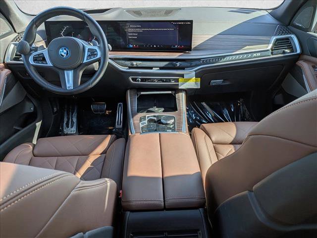 Used 2024 BMW X5 xDrive50e w/ M Sport Package AWD/4WD image 19