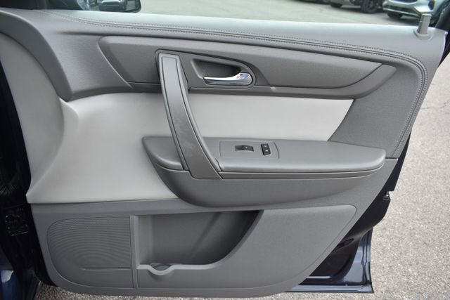 Used 2015 GMC Acadia SLE AWD/4WD image 44
