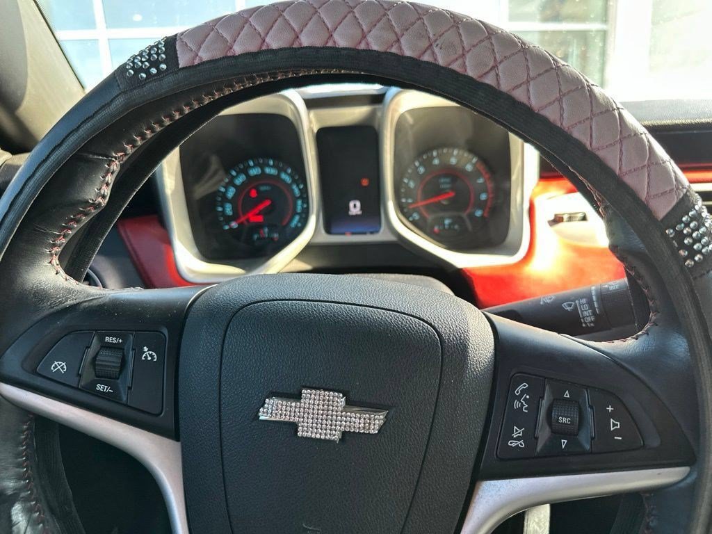 Used 2015 Chevrolet Camaro SS w/ Commemorative Special Edition RWD image 9