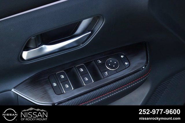 New 2025 Nissan Kicks SR FWD image 11
