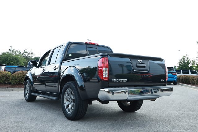 Used 2019 Nissan Frontier SL RWD image 9